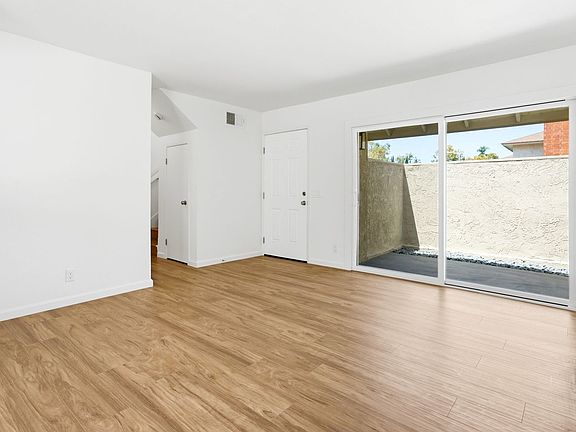 3rd image of 15192 Moir Ct