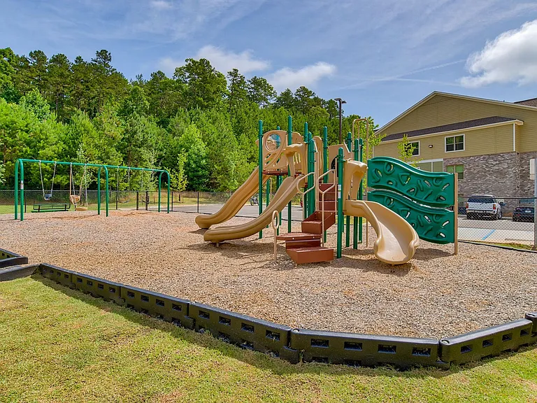 Grand Reserve at Canton — Photo 9