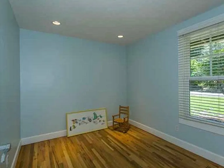 6053 Fernbrook St — Photo 10