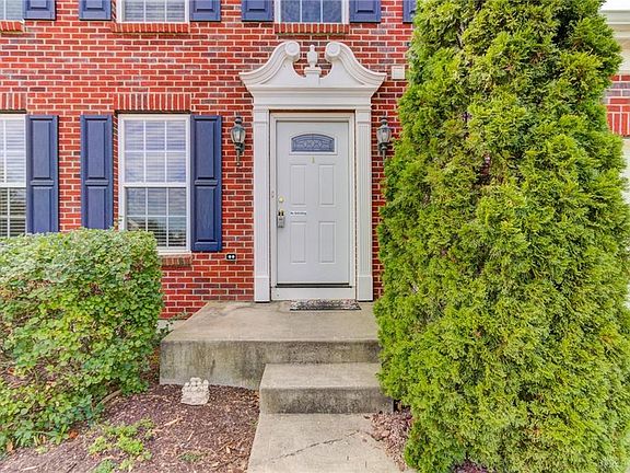 3rd image of 3543 King Edward Way