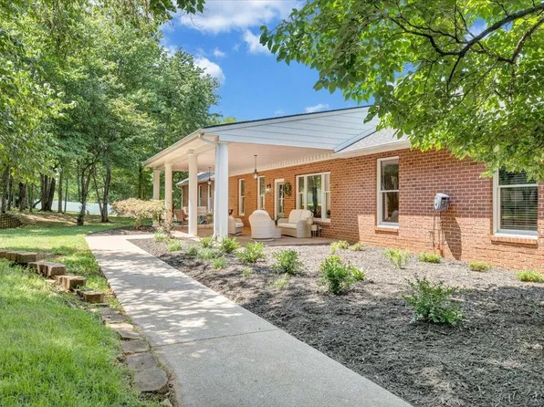 439 Wiggington Rd, Lynchburg, VA 24502