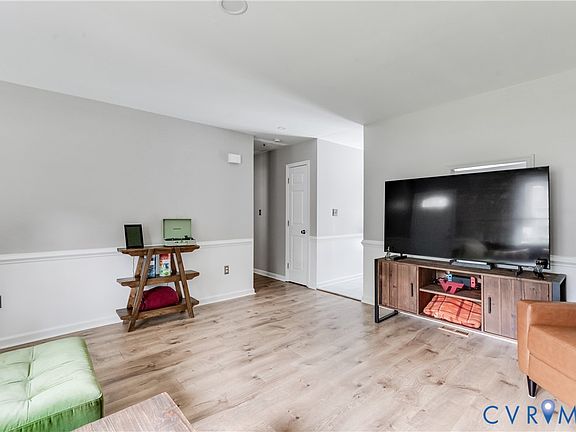 5th image of 9815 Brenspark Rd