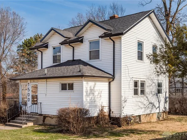1500 Hearthstone Dr, Dayton, OH 45410