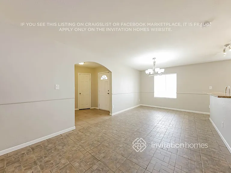601 W Oraibi Dr — Photo 5