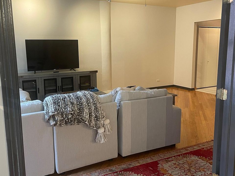 1st image of 431 S Dearborn St APT 501