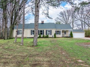 6602 W Ridgewood Dr, Parma, OH 44129