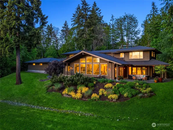 10244 NE Darden Lane, Bainbridge Island, WA 98110