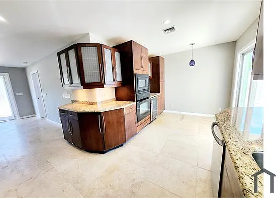 5364 NW 1st Ave — Photo 12