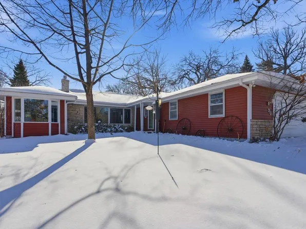 20 Westwood Rd, Minnetonka, MN 55305