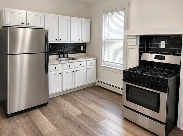 (undisclosed Address), Elizabeth, NJ 07208