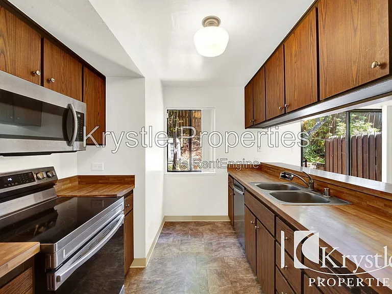 196 Kathy Ellen Dr — Photo 13