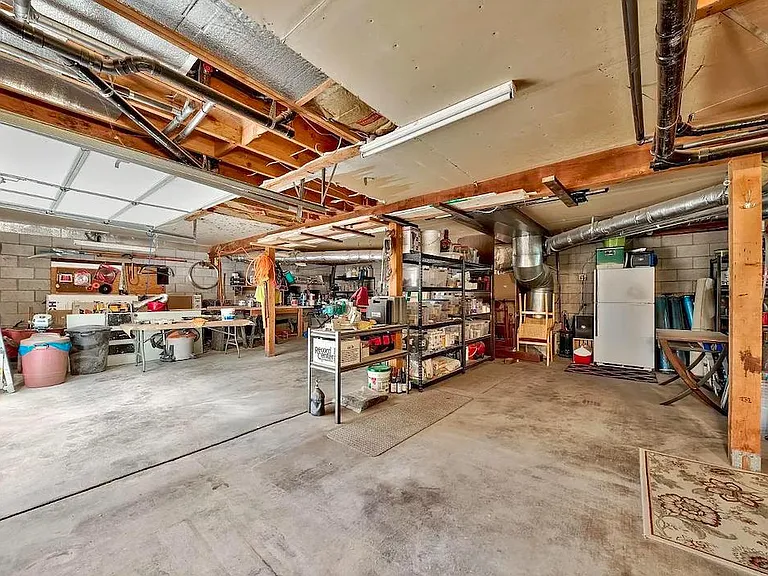 2433 Sutter Trl — Photo 39