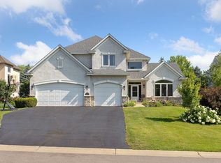 7588 Walnut Curv, Chanhassen, MN 55317