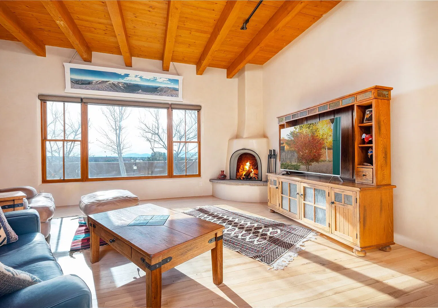 Unfurnished Large Custom Built 3 Bedroom Home Available Now! — Photo 1
