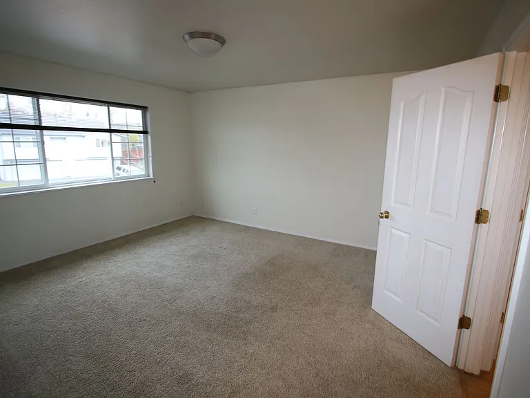 16202 Ursa Minor Cir — Photo 7