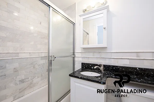 Rented by R New York | media 29