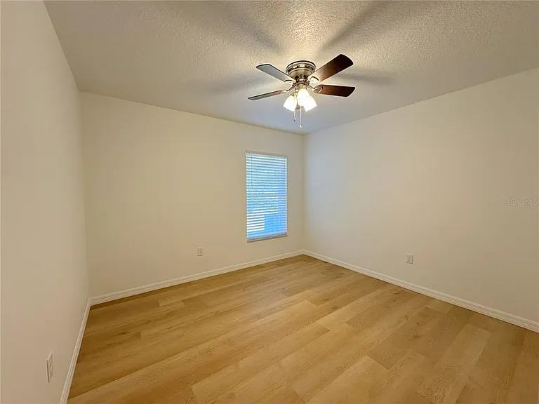 9789 S Clearsprings Dr — Photo 8