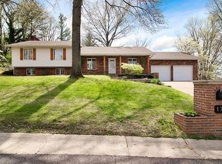 17 Laura Ln, Washington, MO 63090