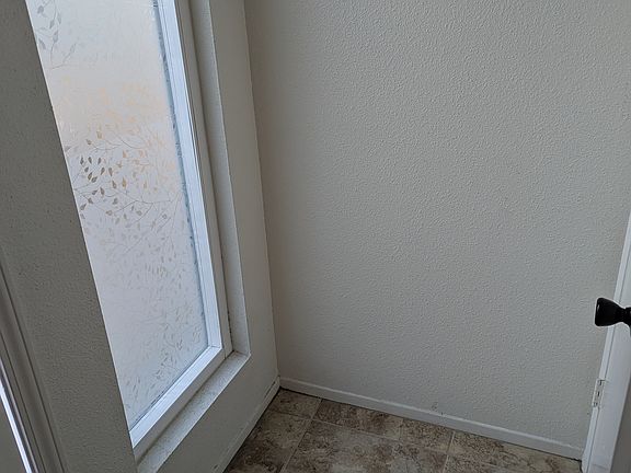 3rd image of 612 S Cypress St APT D