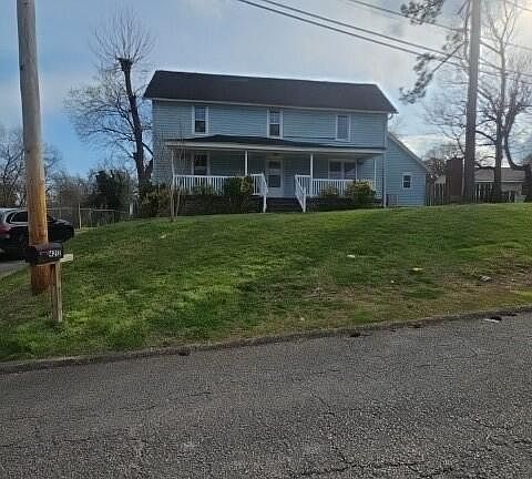 3rd image of 4212 Howell Rd
