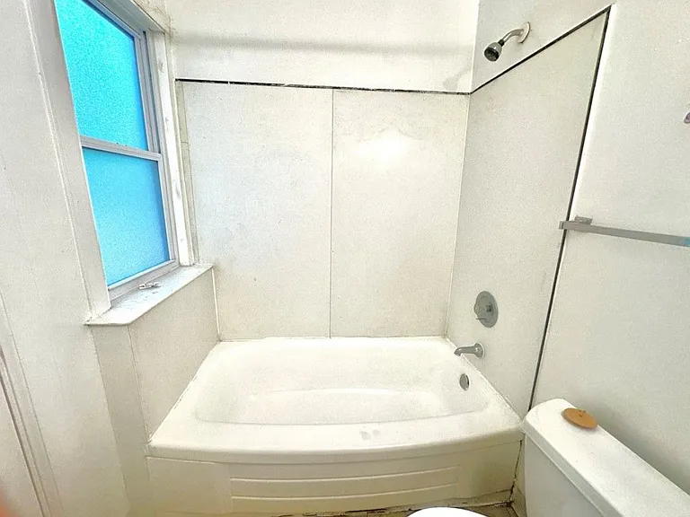 61 Jones Ave #4 — Photo 8
