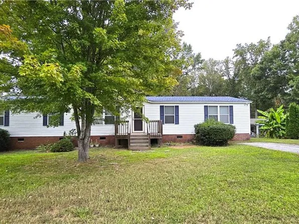 5501 Saddler Trl, Gibsonville, NC 27249