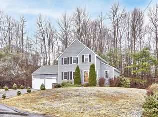 93 Bear Hill Rd, Gardner, MA 01440