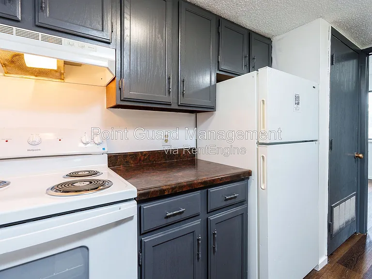 Midtown Place Apartments — Photo 33