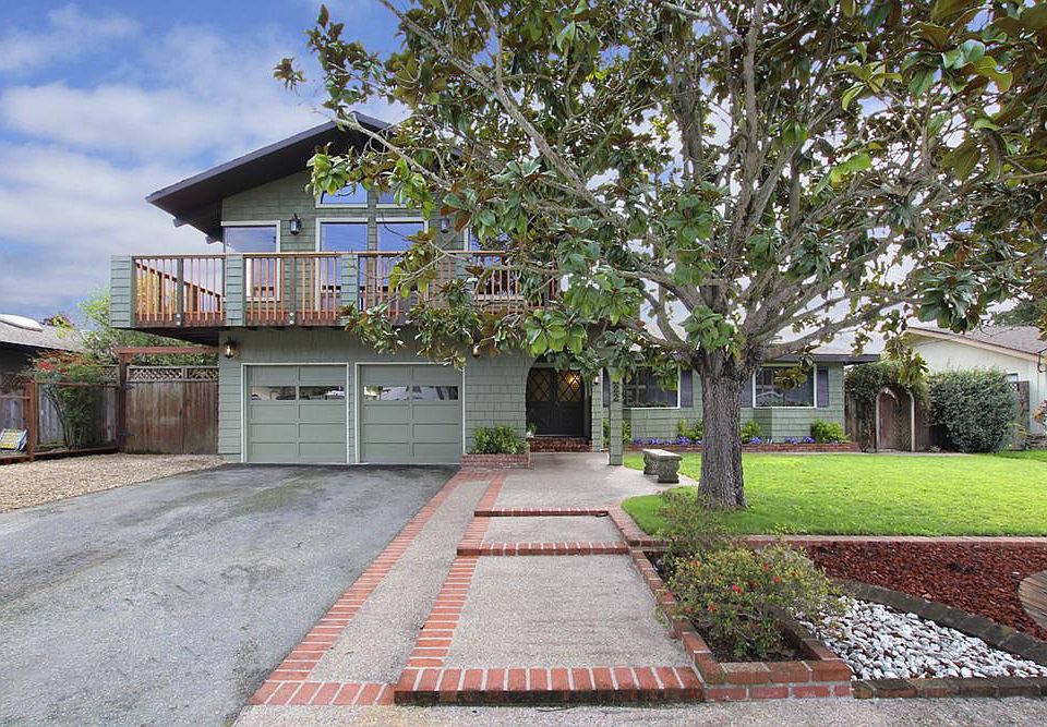 1st image of 222 Siesta Dr