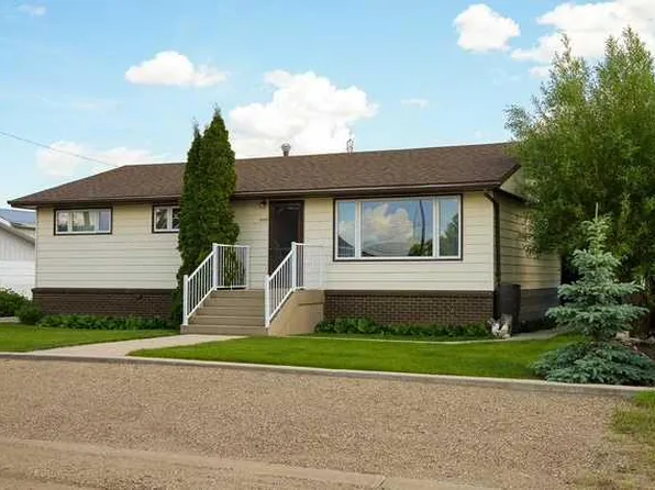 5015 NW 51st St, Hardisty, AB T0B 1V0