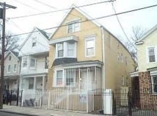 214 4th St, Newark, NJ 07107