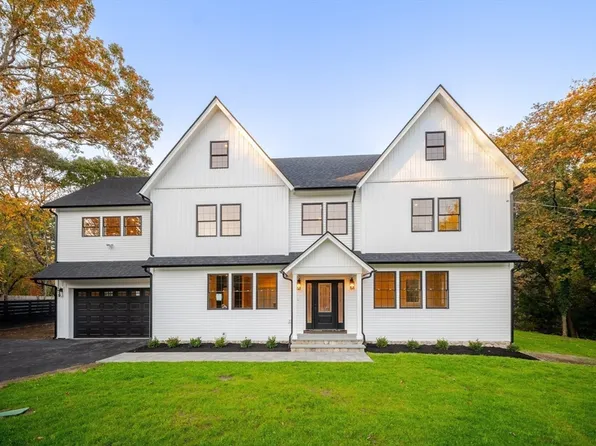 292 Main St, Norfolk, MA 02056