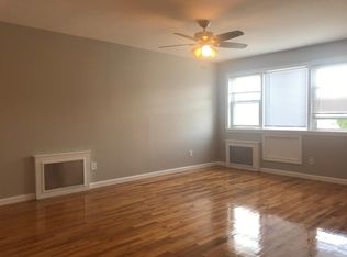 8951 Pontiac St, Queens Village, NY 11427