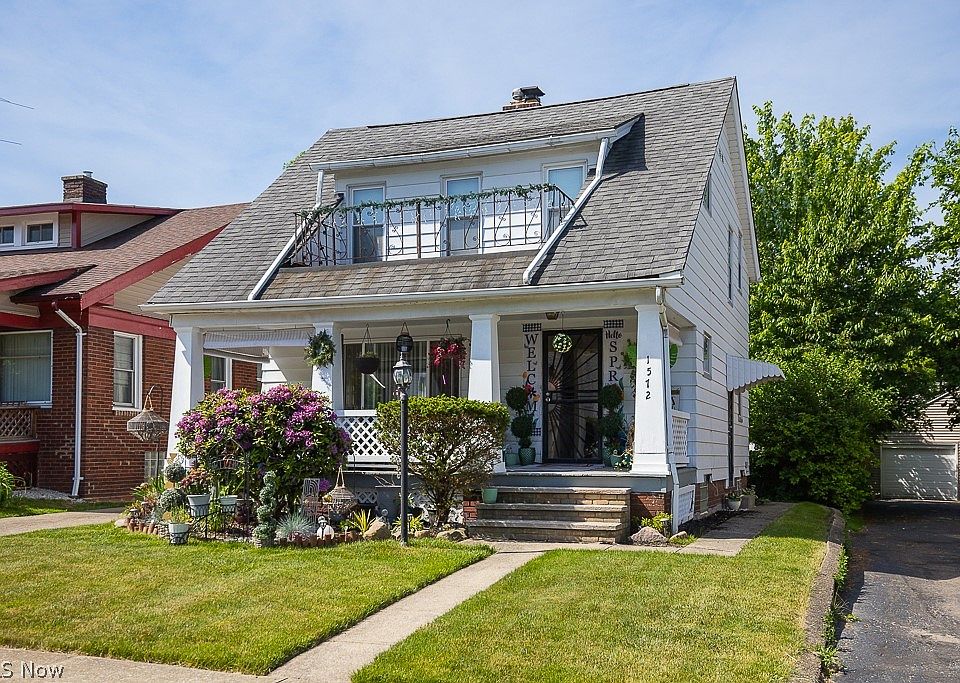 2nd image of 1572 E 196th St