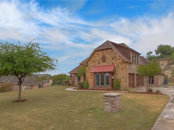 3rd image of 6912 Orilla Ln