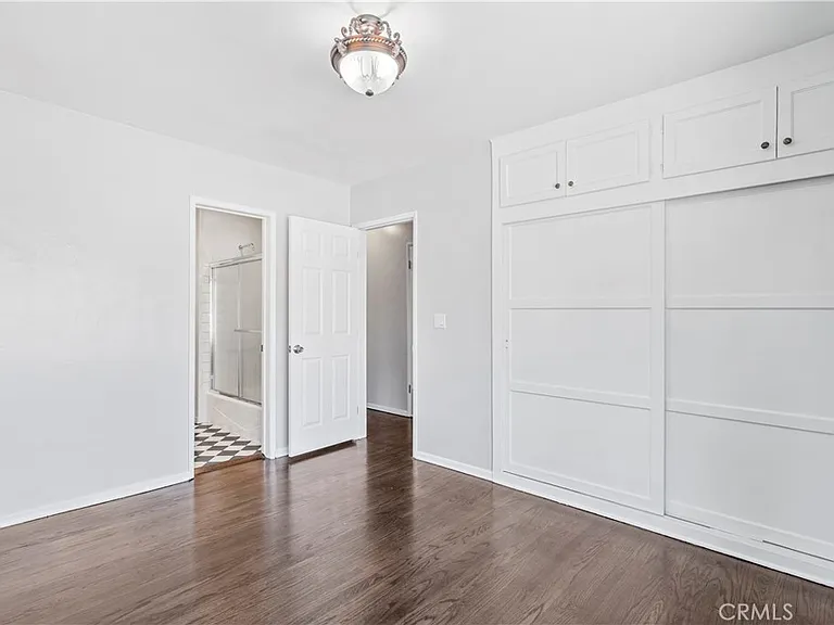 7721 Oakdale Ave — Photo 11