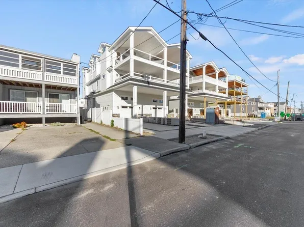 227 40th St E #Sea, Sea Isle City, NJ 08243