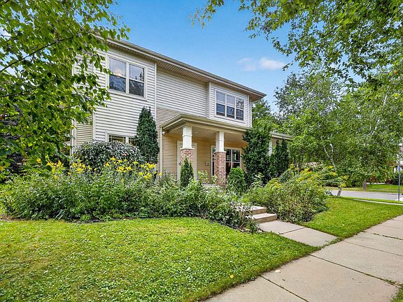 4th image of 702 McLean Dr