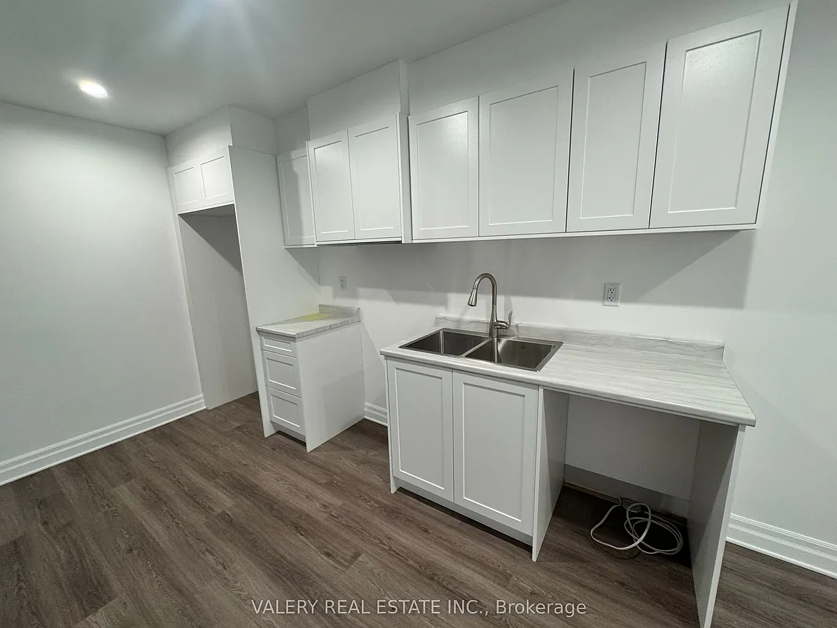 Building Photo - 7489 Marvel Dr #1