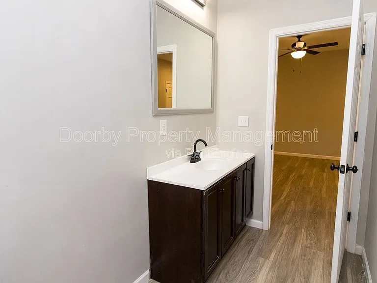 18 Michigan Ln #3 — Photo 8