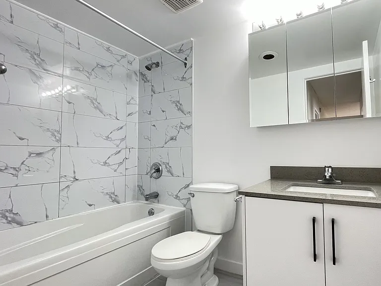 1115 4th Ave #107 — Photo 17