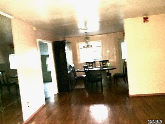 4th image of 191 E 1st St