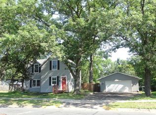 6638 Elm St, North Branch, MN 55056