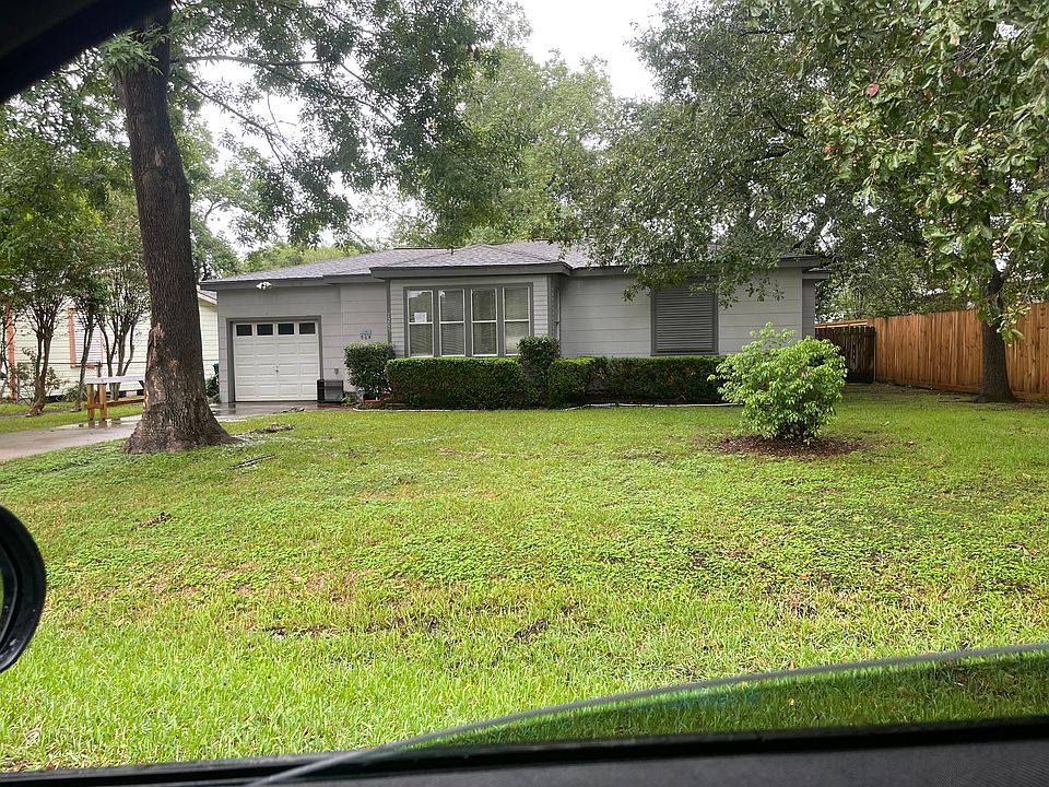 1st image of 1205 Lamar Dr