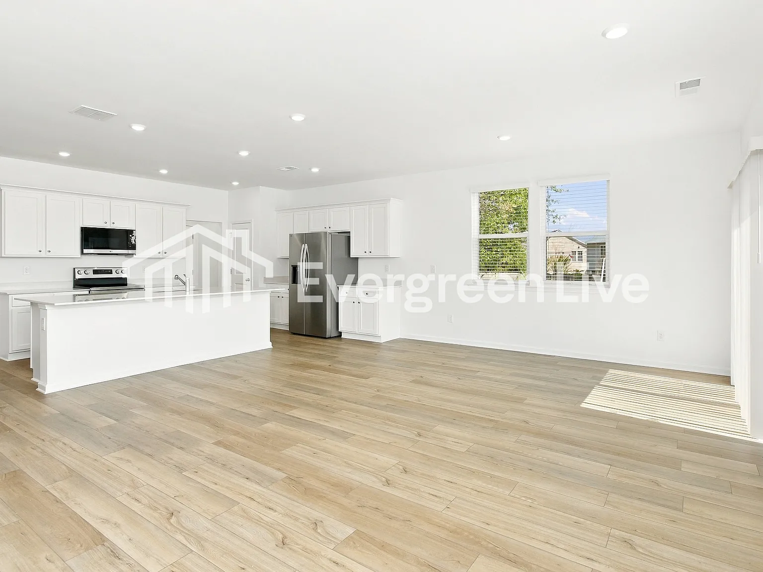 3 bed, 2.5 bath, 1846 sqft, $2,135 — Photo 4