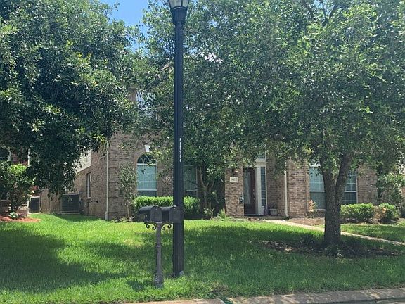 2nd image of 19402 Creek Bend Dr
