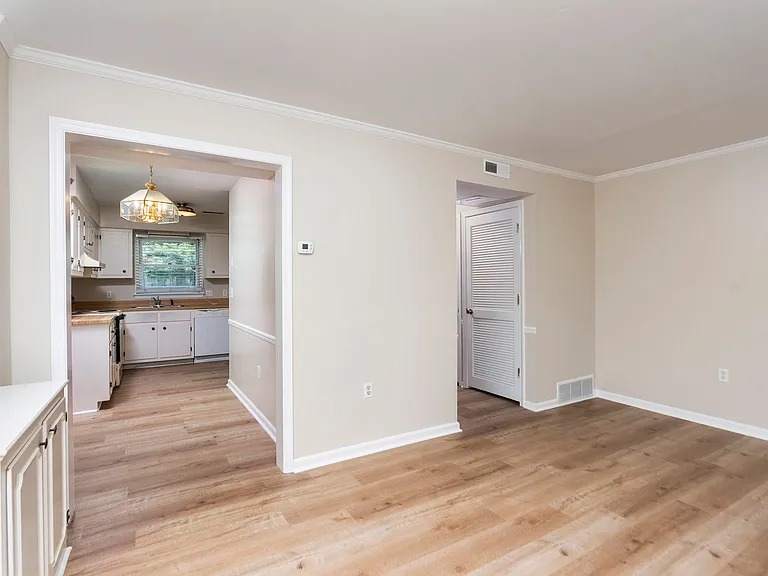 700 Rife Rd #11F — Photo 15