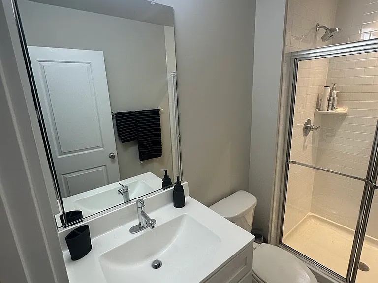 14566 Lake Vista Dr — Photo 31