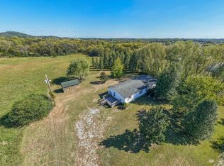 1064 Lauderdale Ln, Bethpage, TN 37022