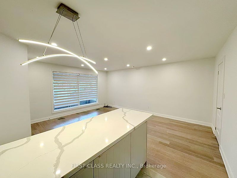 Burlington House for rent - 3 Bedrooms — photo 7